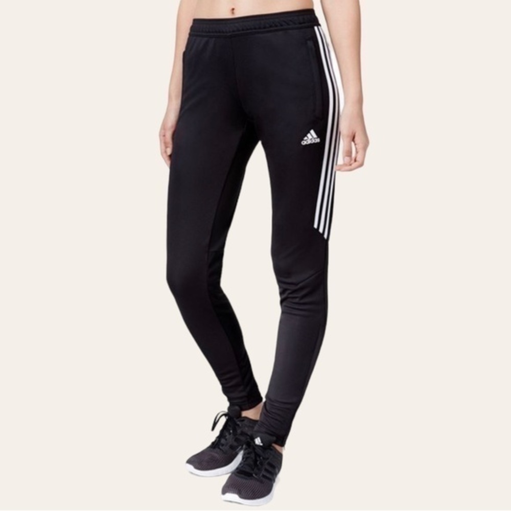 🚨 BUNDLE 5 FOR $20 🚨 Adidas Climacool Track Pants 💕